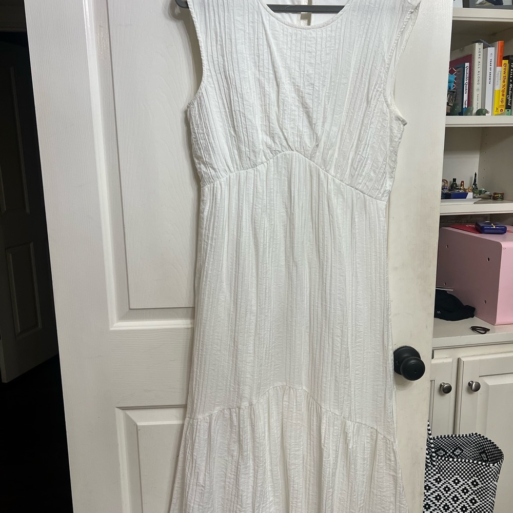 Nine West White Sleeveless Maxi Dress